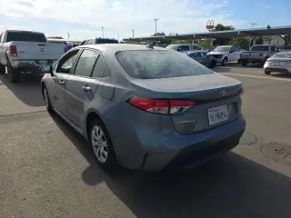 Toyota Corolla 2024 LE 4p Sedán
