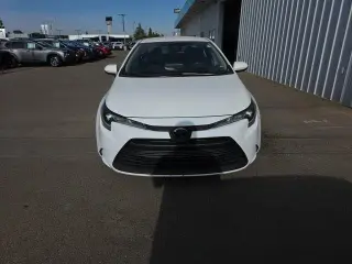 Toyota Corolla 2024 LE 4p Sedán