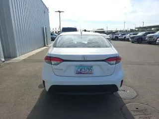 Toyota Corolla 2024 LE 4p Sedán