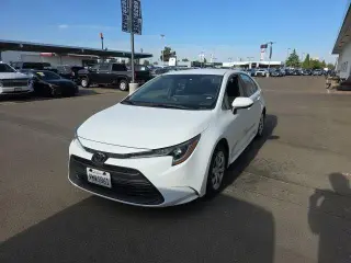 Toyota Corolla 2024 LE 4p Sedán