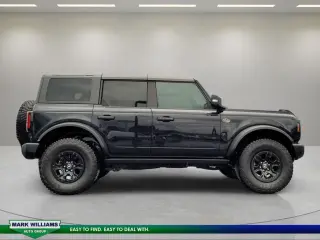 Ford Bronco 2023 4x4 Base Advanced 4p SUV