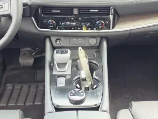 Nissan Rogue 2026 AWD Platinum 4p Crossover
