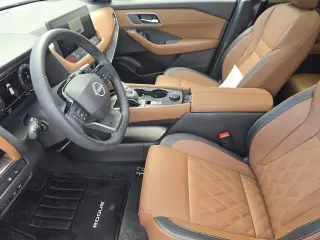 Nissan Rogue 2026 AWD Platinum 4p Crossover