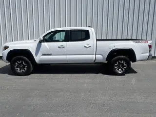 Toyota Tacoma 2023 4x4 TRD Todo Terreno 4p Doble Cabina 6,1 ft LB