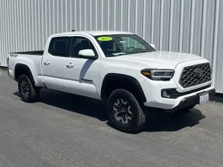 Toyota Tacoma 2023 4x4 TRD Todo Terreno 4p Doble Cabina 6,1 ft LB