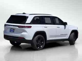 Jeep Grand Cherokee 2023 4x4 Laredo X 4p SUV