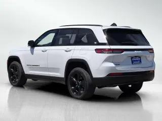 Jeep Grand Cherokee 2023 4x4 Laredo X 4p SUV