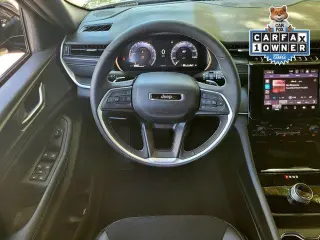 Jeep Grand Cherokee 2025 4x4 Laredo 4p SUV