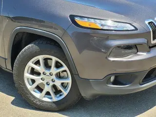 Jeep Cherokee 2018 4x4 Latitude Plus 4p SUV