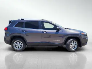 Jeep Cherokee 2018 4x4 Latitude Plus 4p SUV