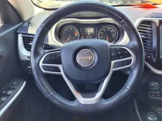 Jeep Cherokee 2018 4x4 Latitude Plus 4p SUV