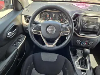 Jeep Cherokee 2017 Sport 4p SUV