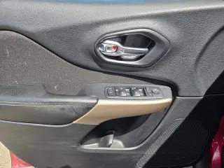 Jeep Cherokee 2017 Sport 4p SUV