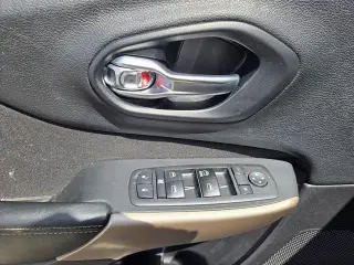 Jeep Cherokee 2017 Sport 4p SUV