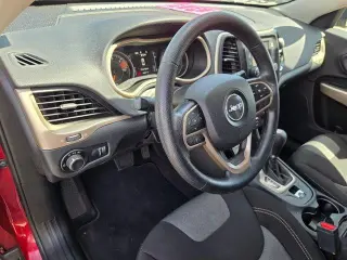 Jeep Cherokee 2017 Sport 4p SUV