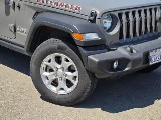 Jeep Wrangler Unlimited 2021 4x4 Sport 4p SUV