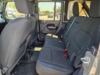Jeep Wrangler Unlimited 2021 4x4 Sport 4p SUV