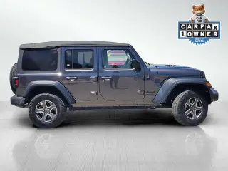 Jeep Wrangler Unlimited 2022 4x4 Sport 4p SUV