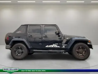 Jeep Wrangler Unlimited 2015 4x4 Sahara 4p SUV