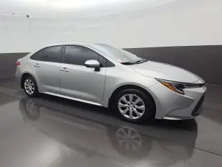 Toyota Corolla 2025 LE 4p Sedan
