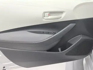Toyota Corolla 2025 LE 4p Sedan