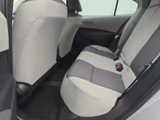 Toyota Corolla 2025 LE 4p Sedan