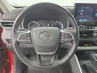 Toyota Highlander 2025 LE 4dr SUV