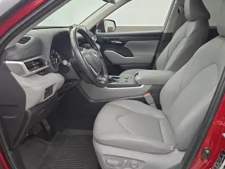 Toyota Highlander 2025 LE 4dr SUV