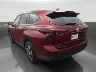 Toyota Highlander 2025 LE 4dr SUV