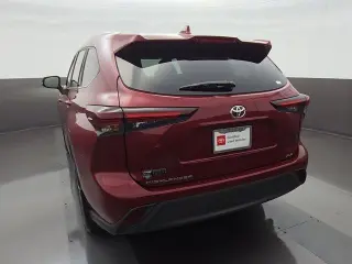 Toyota Highlander 2025 LE 4dr SUV