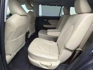 Toyota Highlander 2024 LE 4p SUV