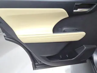 Toyota Highlander 2024 LE 4p SUV