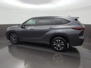 Toyota Highlander 2024 LE 4p SUV