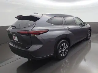 Toyota Highlander 2024 LE 4p SUV