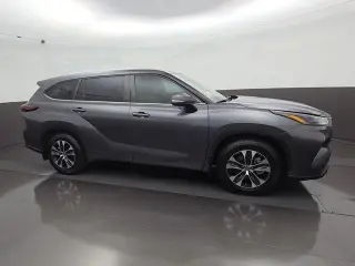 Toyota Highlander 2024 LE 4p SUV