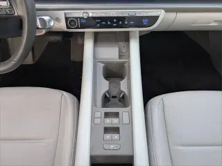Hyundai IONIQ 6 2023 SEL 4p Sedan