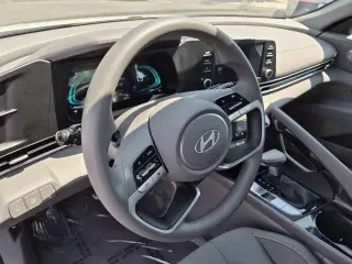 Hyundai ELANTRA Hybrid 2025 Azul 4p Sedan