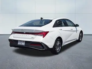 Hyundai ELANTRA Hybrid 2025 Azul 4p Sedan