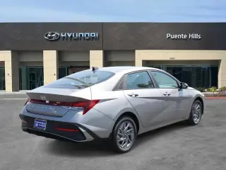 Hyundai ELANTRA 2025 SEL Sport 4p Sedan