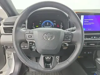 Toyota Camry 2025 SE 4p Sedan