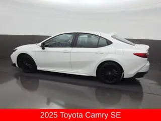 Toyota Camry 2025 SE 4p Sedan