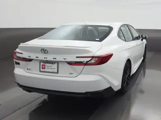 Toyota Camry 2025 SE 4p Sedan