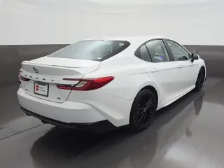 Toyota Camry 2025 SE 4p Sedan
