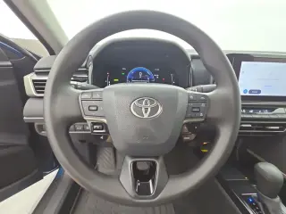 Toyota Camry 2025 SE 4p Sedan