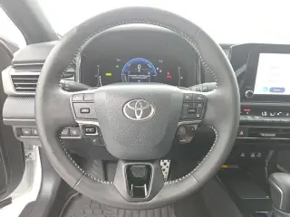 Toyota Camry 2025 SE 4p Sedan