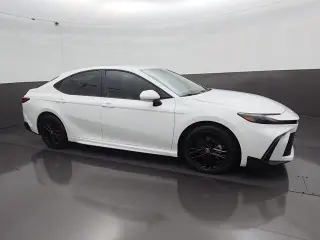 Toyota Camry 2025 SE 4p Sedan