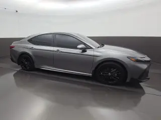 Toyota Camry 2025 SE 4dr Sedan