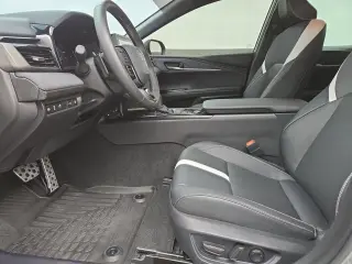 Toyota Camry 2025 SE 4dr Sedan