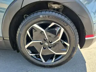 Hyundai IONIQ 5 2024 SE Rango Estándar 4p Crossover