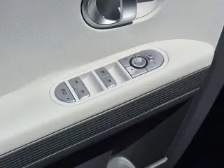 Hyundai IONIQ 5 2024 SE Rango Estándar 4p Crossover
